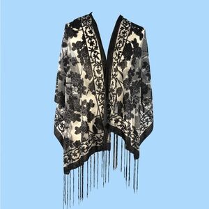 The Midnight Bloom Shawl